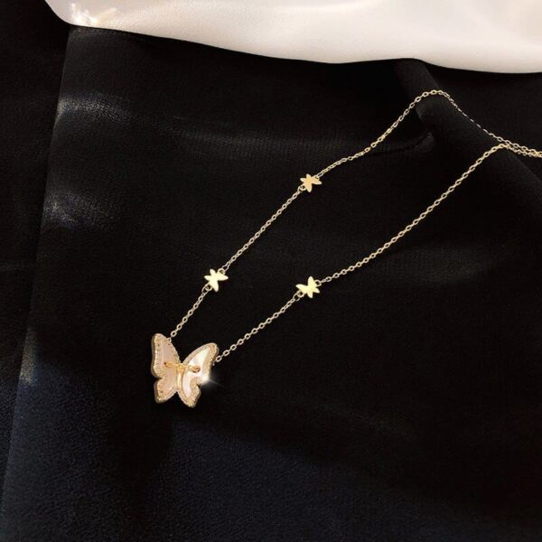 Collier papillon de nacre – Image 3